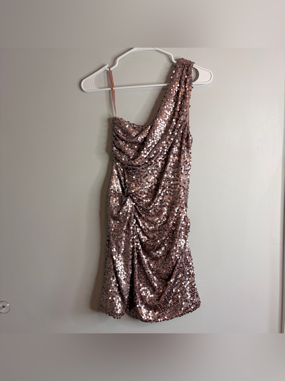 As U‎ Wish One-Shoulder Rose-Gold Sequin Cocktail Dress